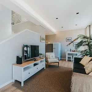  Apartment Mansarda Dos Aranhas By Madeira