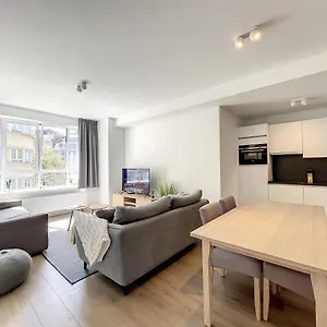 cosy-apartment-brussels-avenue-louise.brusselshotelsbook.com/