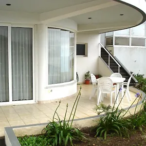  Villa High View
