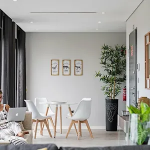 Lux I By An Island Apartment