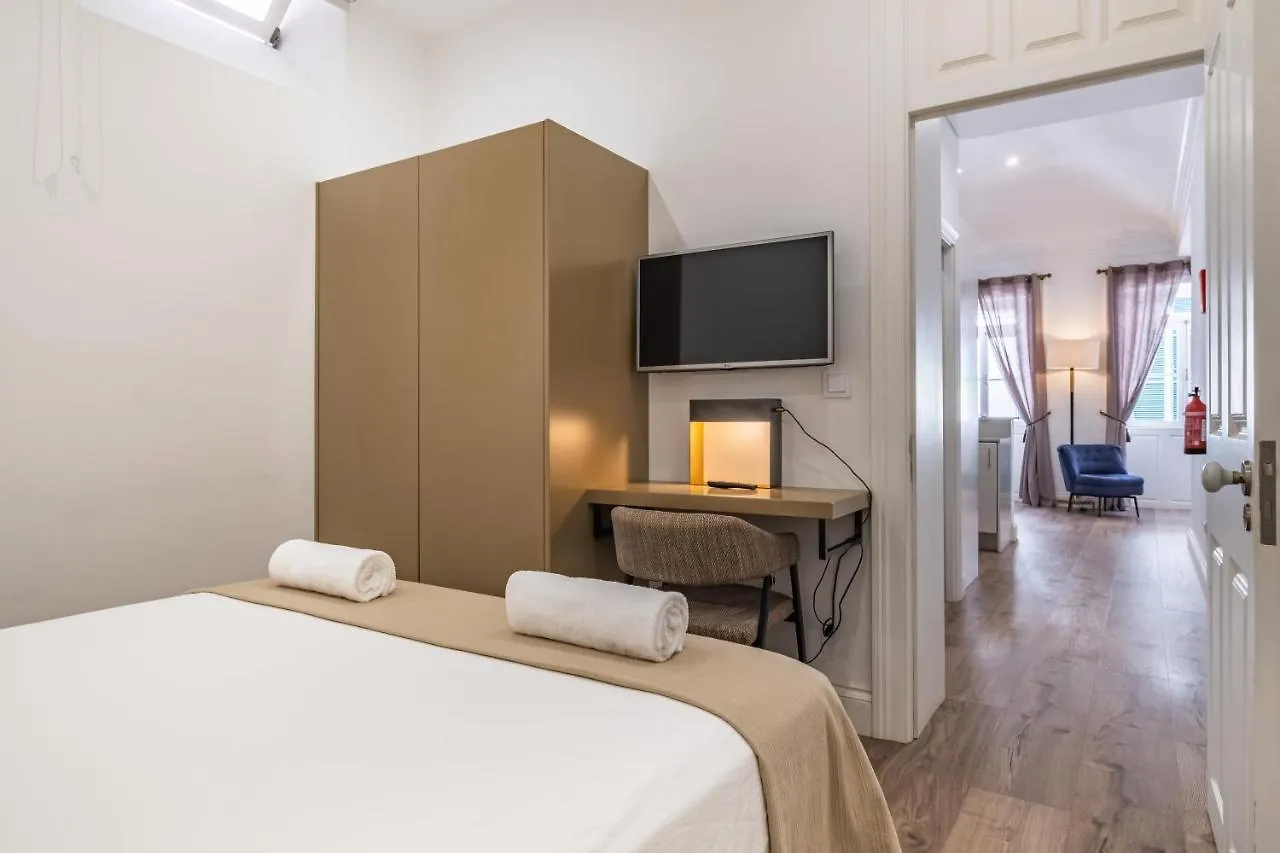 Cayres Suites Surdo Funchal  Funchal (Madeira)