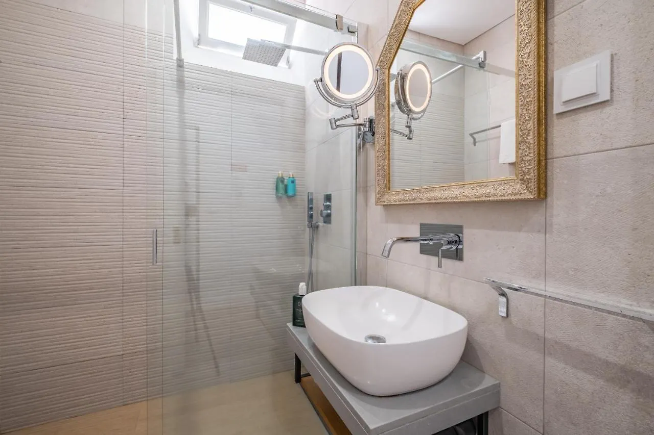 Cayres Suites Surdo Funchal  0*, Funchal (Madeira) Portugal
