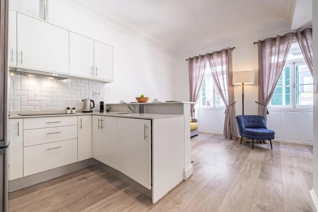 Cayres Suites Surdo Funchal  Apartment