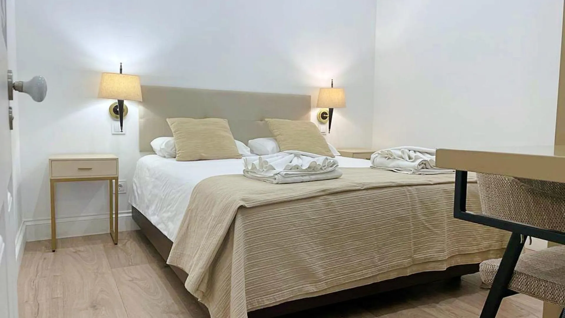 Cayres Suites Surdo Funchal  0*, Funchal (Madeira) Portugal